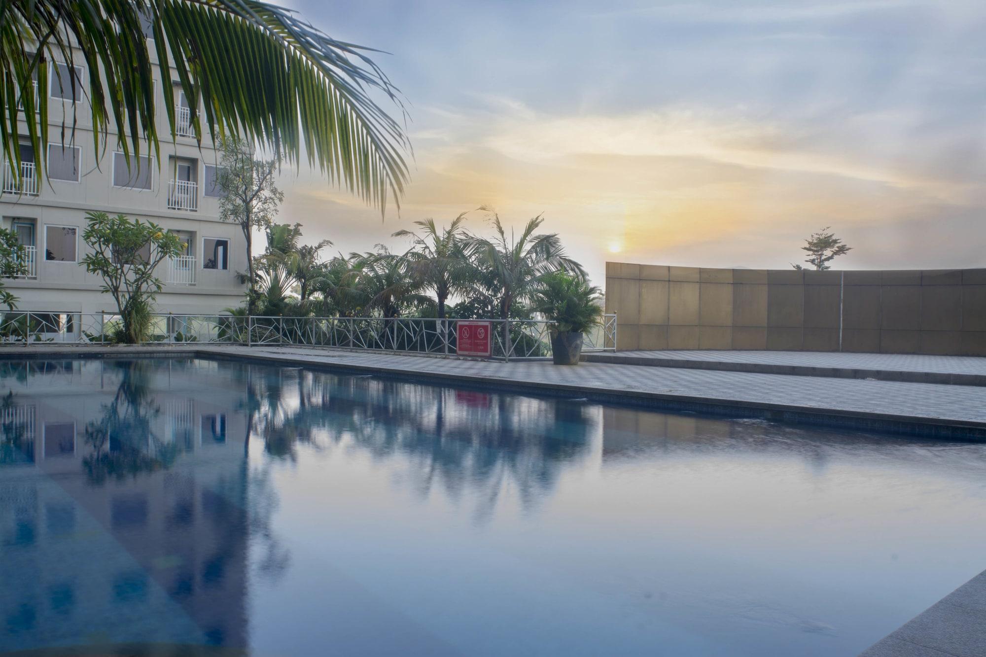 Titanium Express Homtel Hotel Jakarta Kültér fotó